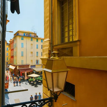 Massena - Et Vieux Pour 4 Personnes Apartmán Nice
